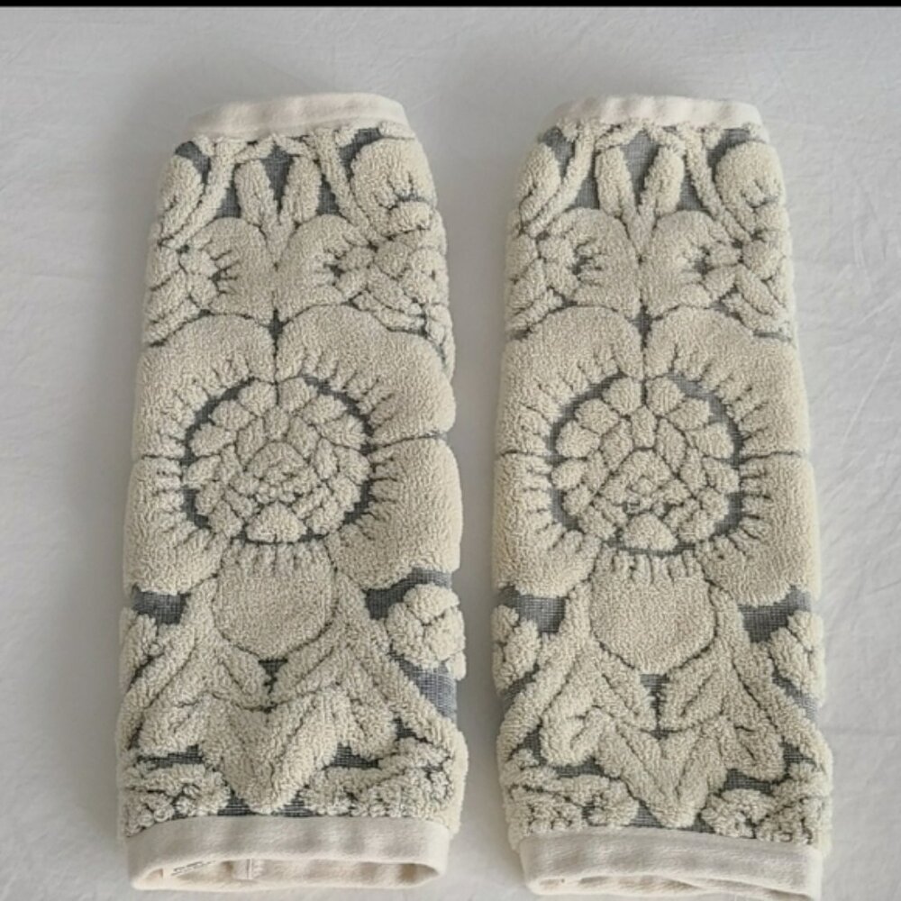Anthropologie Towels - Picture 1 of 3